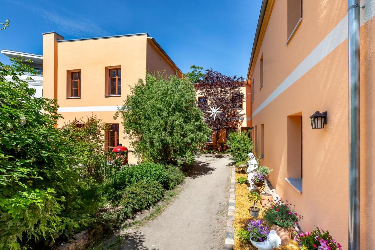 Idyllisches Haus Mitten In Берлин Екстериор снимка